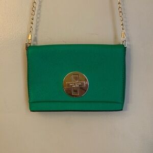 Kate Spade Newbury Lane Sally Crossbody Bag Purse Green Leather Stripe Interior